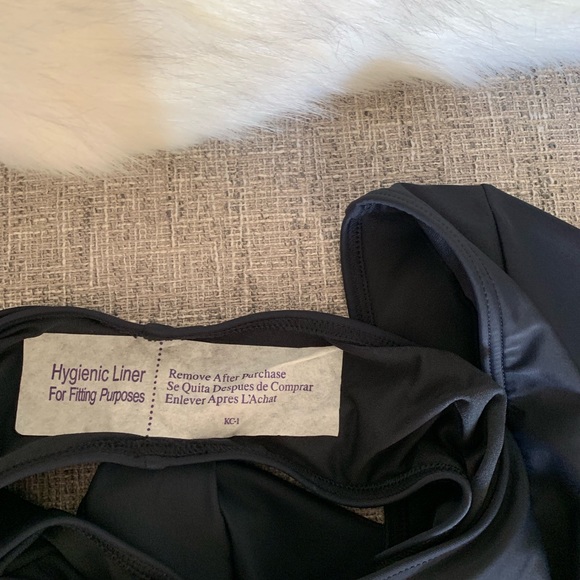 Roxy True Black Poetic Mexic' One-Piece - Picture 6 of 6